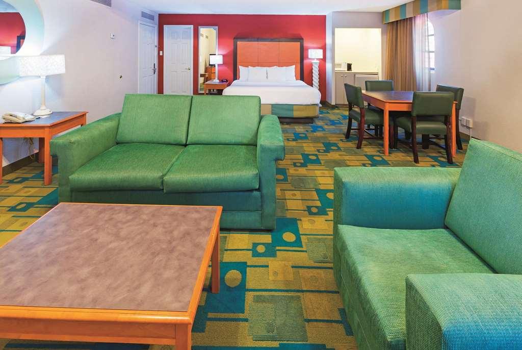 מלון Baymont By Wyndham Lubbock - Downtown Civic Center חדר תמונה