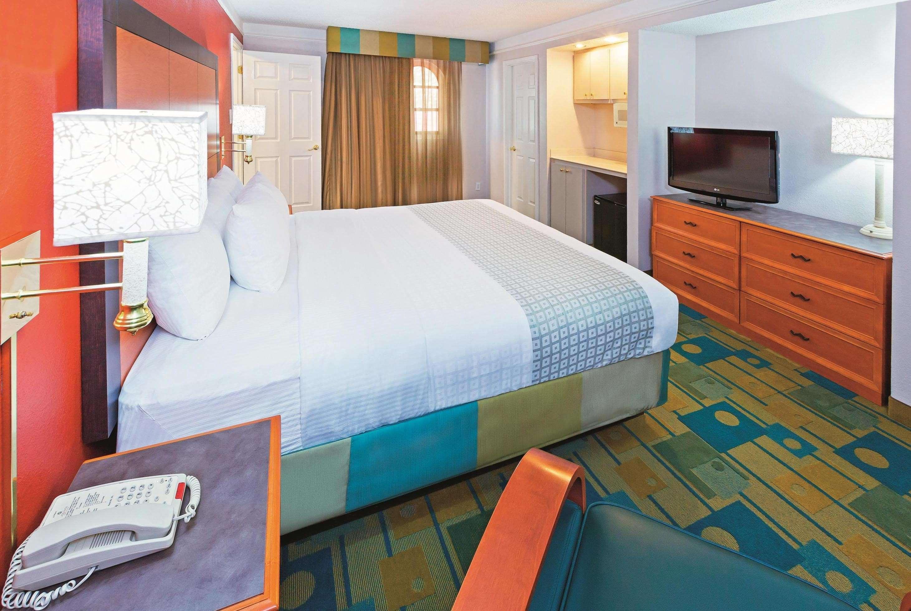 מלון Baymont By Wyndham Lubbock - Downtown Civic Center מראה חיצוני תמונה