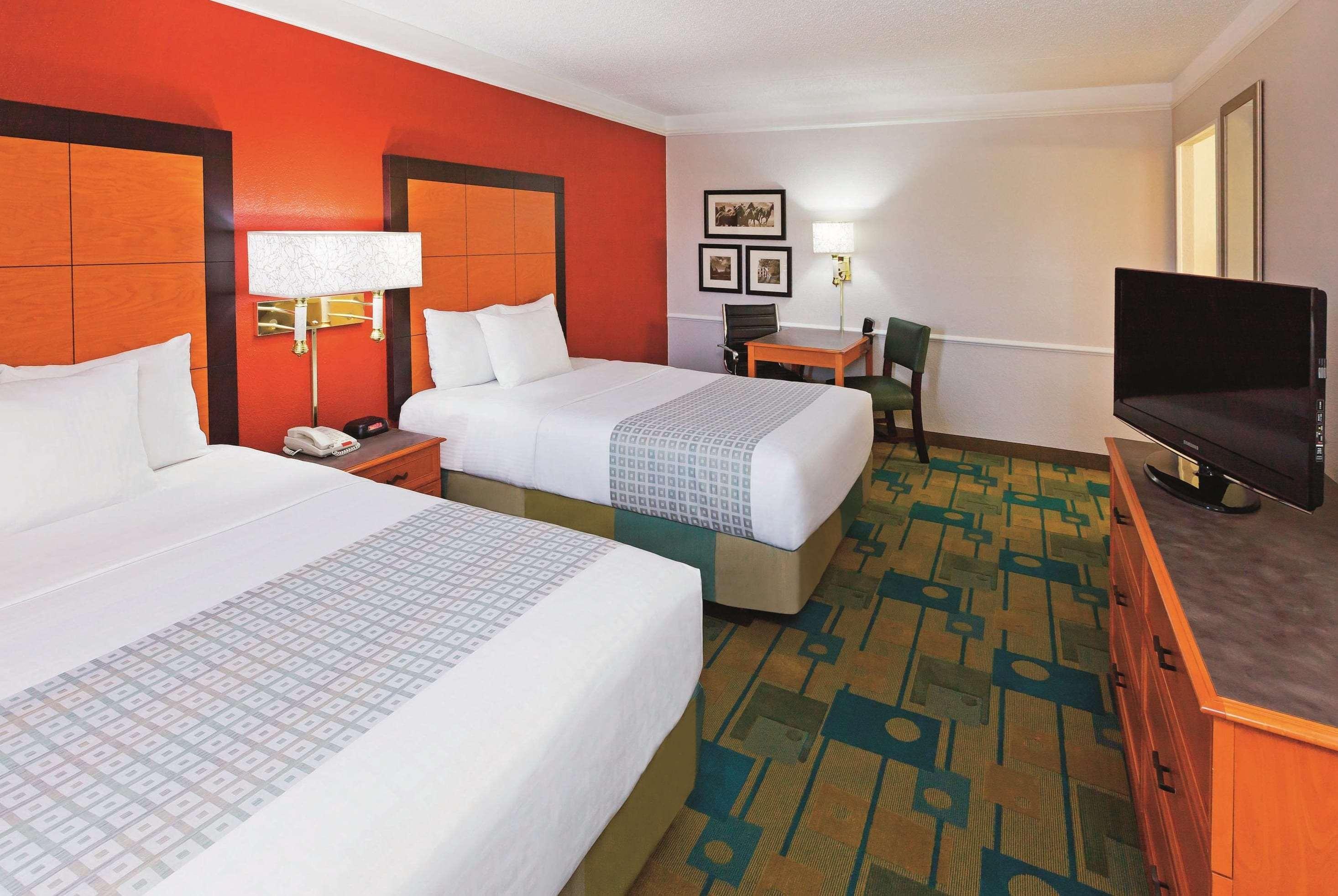 מלון Baymont By Wyndham Lubbock - Downtown Civic Center מראה חיצוני תמונה