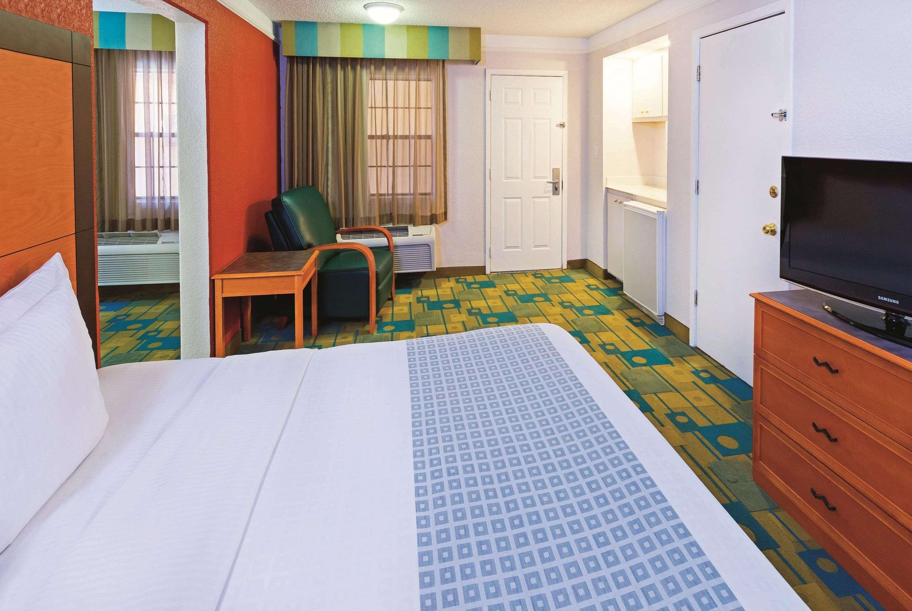 מלון Baymont By Wyndham Lubbock - Downtown Civic Center מראה חיצוני תמונה